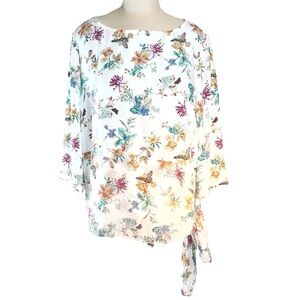 Chicos Butterfly Floral Asymmetrical Side Tie Blouse Size 3P —  (16/18 —…
